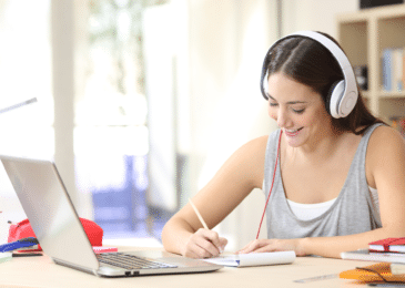 Why You Should Consider Enrolling in an Online College